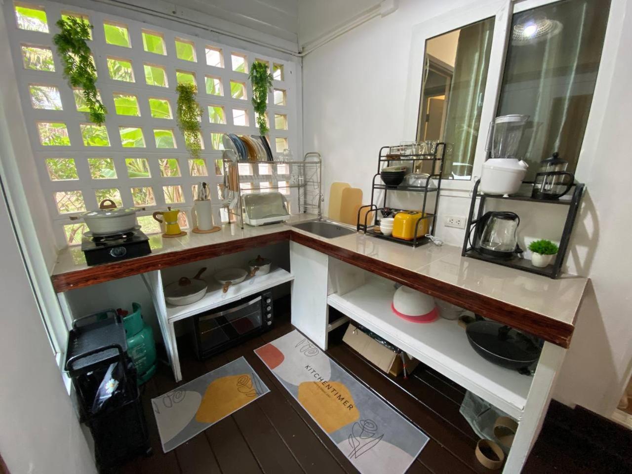Green Paradise With Private And Front Yard Thong Sala Exterior foto